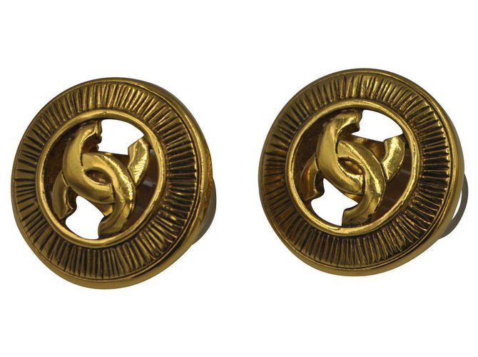 Chanel 1990sta lanciando Gold hardware Oro giallo  ref.213852