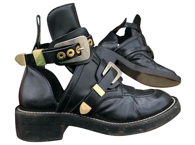 Botas Balenciaga Belt de charol negro