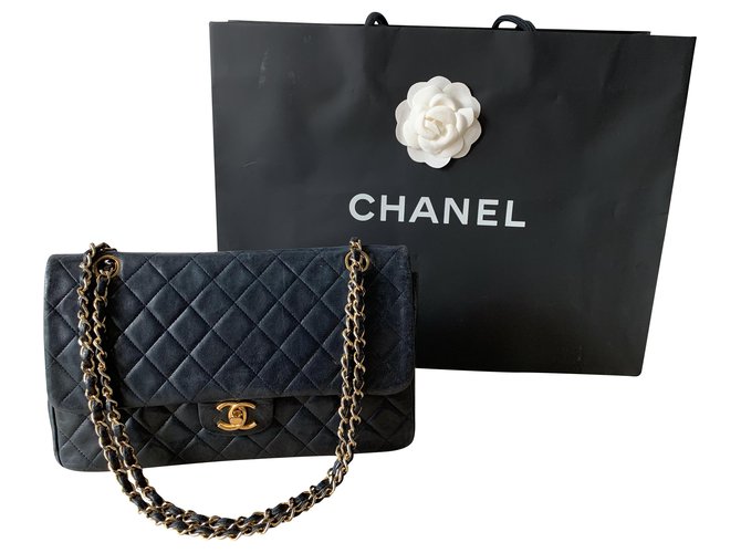 Classique Chanel TIMELESS Cuir Bleu Marine Bijouterie dorée  ref.214063