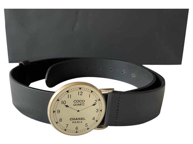 Chanel Cinturones Negro Cuero  ref.214075