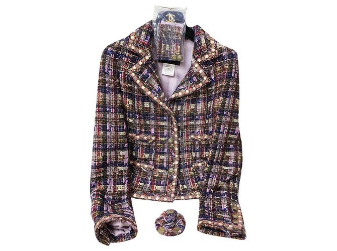 Chanel RARE tweed jacket with brooch Multiple colors  ref.214220