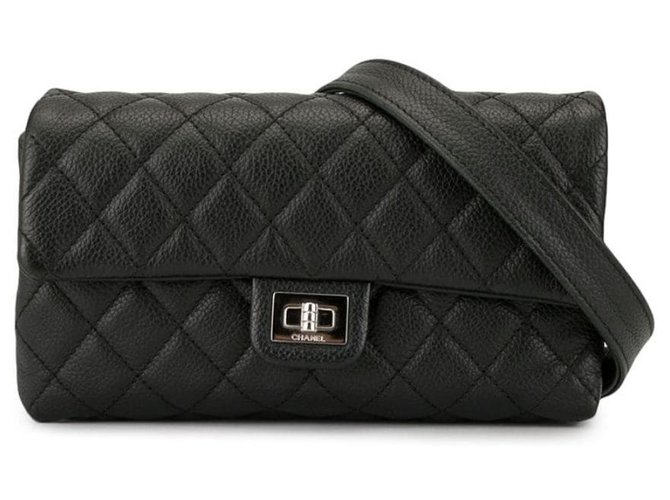 Chanel Pochette Black Leather  ref.214252