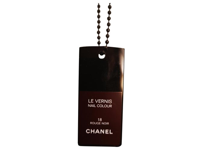 Chanel Colar chique Preto Vermelho Plástico  ref.214344