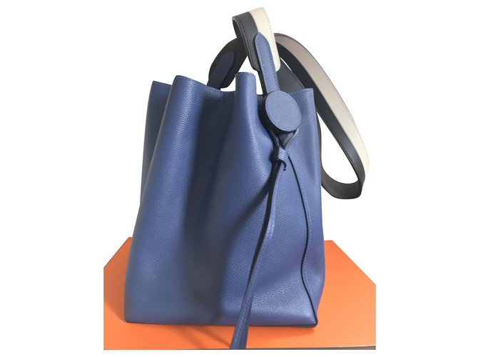 Hermès Licol 17 Tasche Blau Leder  ref.214442