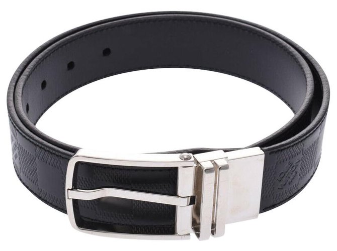 Cinturón de Louis Vuitton Negro Cuero  ref.214761