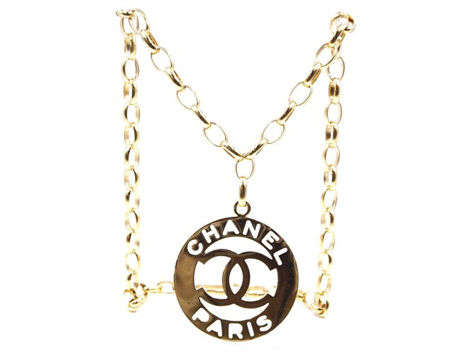 Chanel Gold CC Oversize Cutout Necklace Golden Metal ref.214921