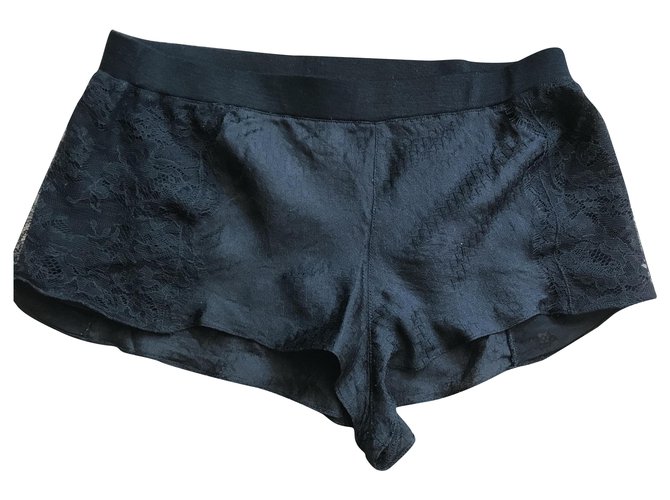 Dior Pantalones cortos Negro Seda  ref.215093
