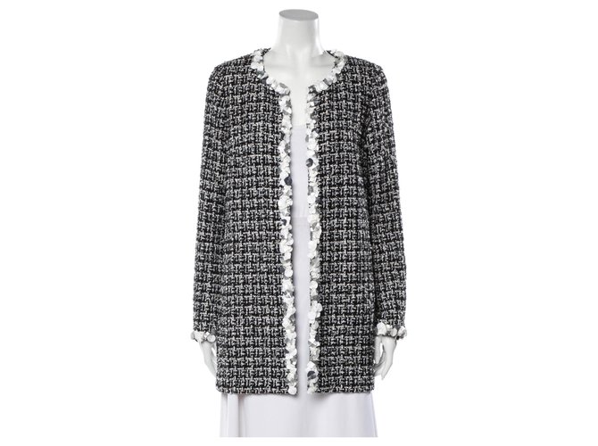 Chanel 5,800$ Cappotto di sfilata in tweed Nero  ref.215212