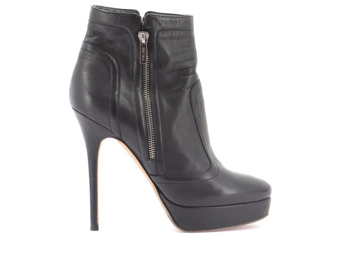 Jimmy Choo Ankle Boots / Low Boots Black Leather  ref.215302