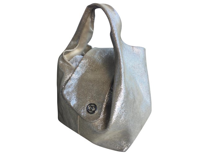 Chanel Handbags Silvery Leather  ref.215333