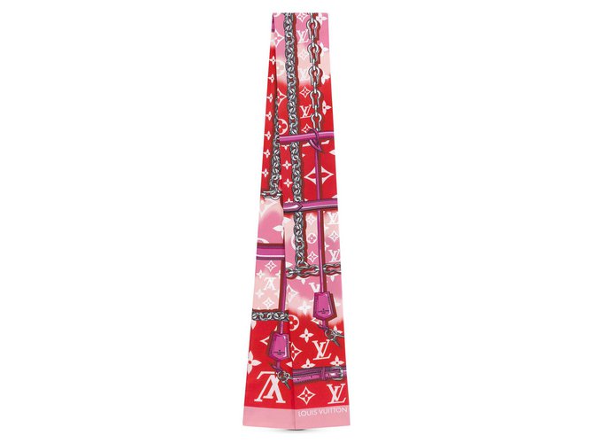 Louis Vuitton Silk scarves Multiple colors  ref.215335