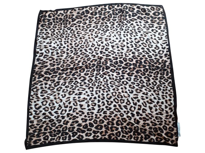 Autre Marque Scarves Leopard print Silk  ref.215401