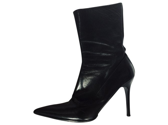 Classic Prada mid calf stiletto boot Black Leather ref.215896 Joli Closet