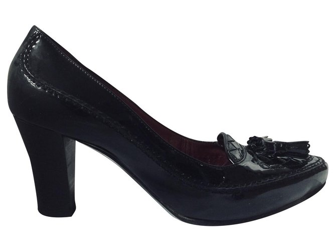 Zapatos de salón con borlas de charol Bottega Veneta Negro  ref.215909