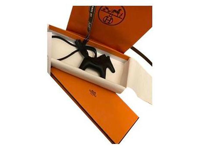 Charm Hermès Rodeo in pelle nero