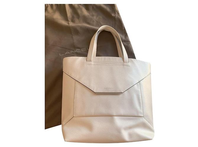 Sac en cuir Lancel Enveloppe Beige
