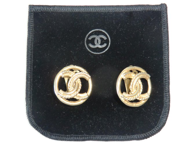 Vintage Chanel earrings Golden Metal  ref.216766