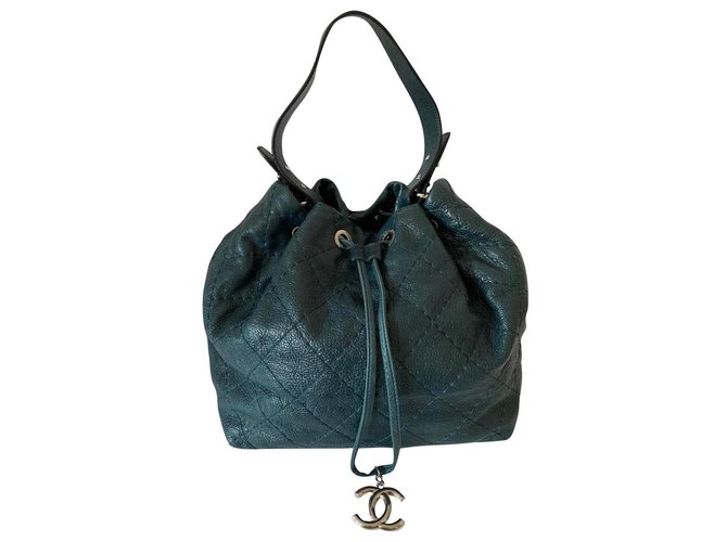 Chanel Blue Green Leather  ref.217095