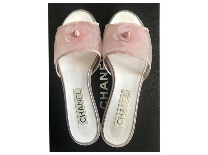 Chanel Pink camellia mules Synthetic  ref.217105