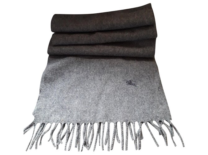 Burberry Men Scarves Grey Wool  ref.217126