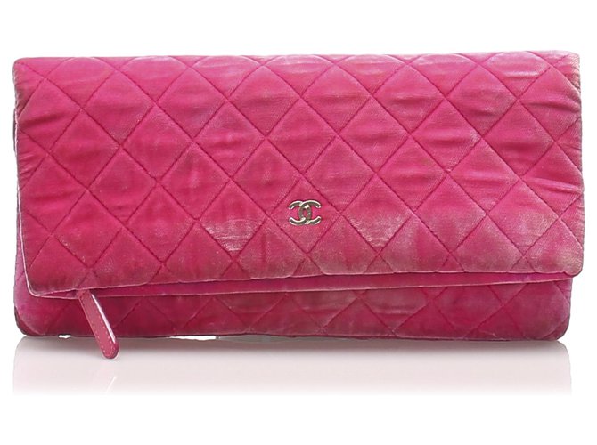Pochette Chanel en velours matelassé rose Tissu  ref.217535