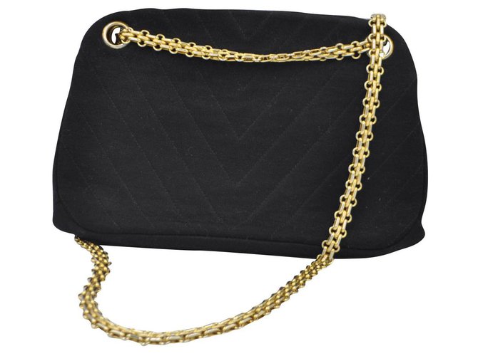 Chanel velvet clutch handbag 1980’s Black  ref.217644