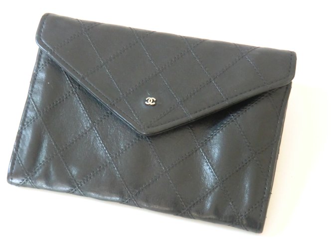Chanel Vintage purse Black Leather  ref.217901