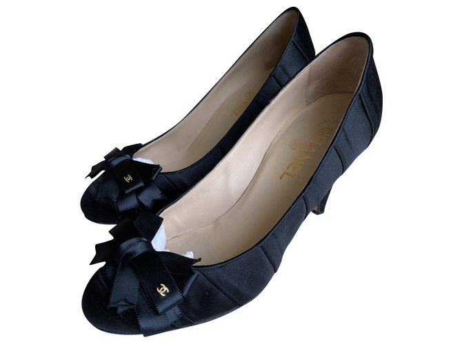 Cambon Chanel Satin shoes Black  ref.218070