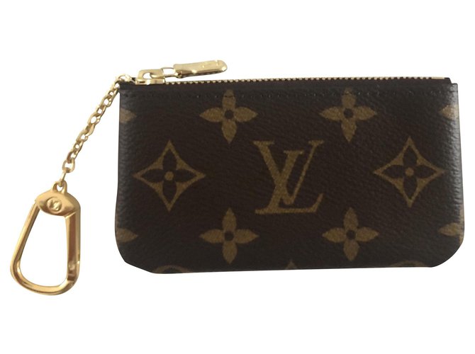 Porta-chaves Louis Vuitton em tela de monograma Marrom Lona  ref.218754