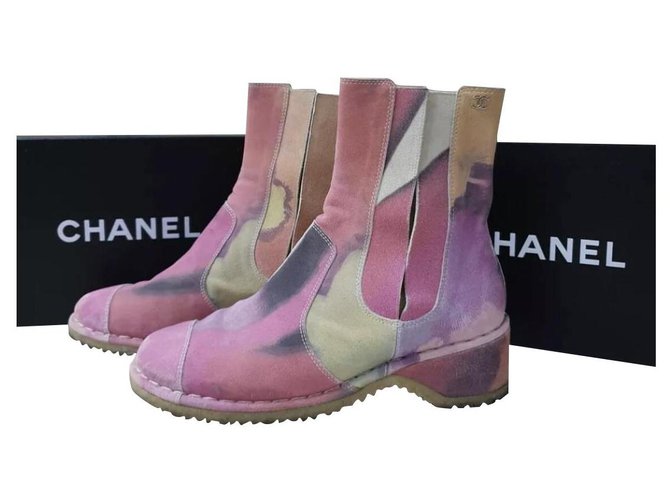 Collection défilé Chanel prêt-à-porter SS 2015 Bottines Sz.38 Suede Multicolore  ref.219345