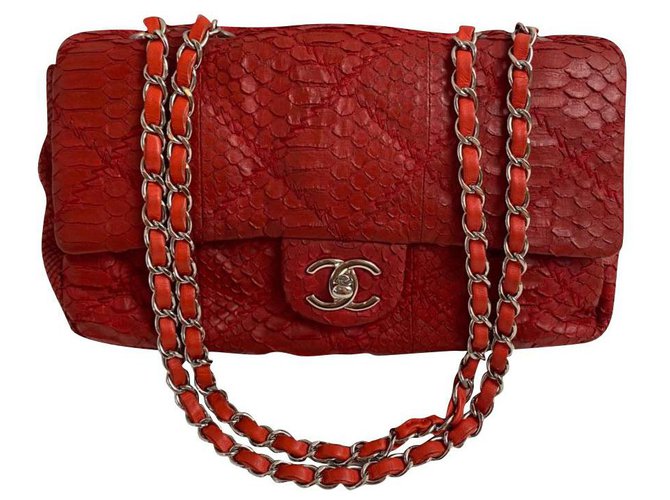 Classique Chanel Python Rouge  ref.219438