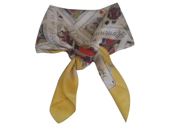 Hermès Silk scarf "Histoire des cartes a jouer du XV au XXe '' Yellow  ref.219568