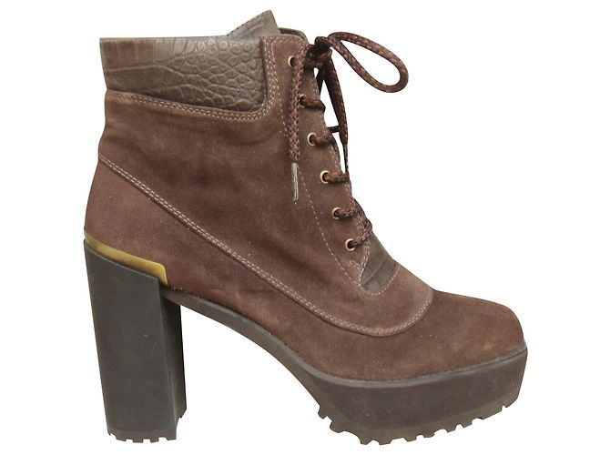 Botas Stuart Weitzman 40 1/2 Nova Condição Marrom