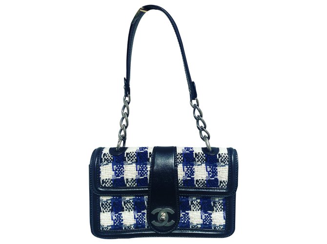 Chanel Handtaschen Schwarz Weiß Blau Leder Tweed  ref.219877