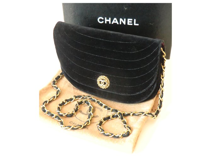 Bolso Chanel vintage raro en terciopelo Negro  ref.219976