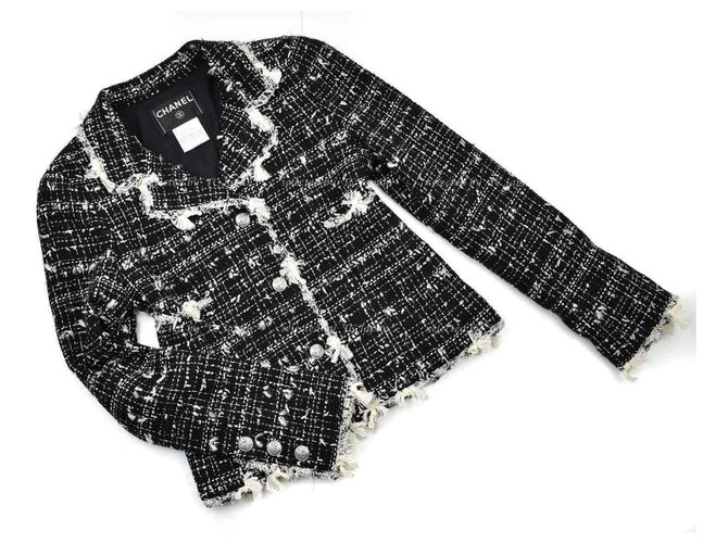 Chanel 6Chaqueta blazer de tweed K $ Negro  ref.220160