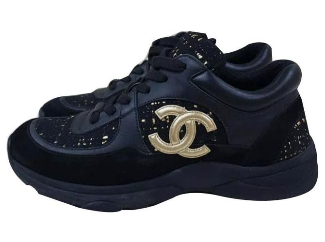 Chanel 2019 Black Gold CC Logo Tweed Leather Sneakers Sz.38 Golden  ref.220435 - Joli Closet
