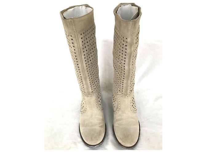 Diesel boots