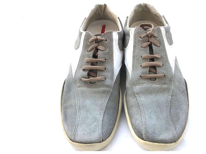 Baskets Prada en daim gris 
