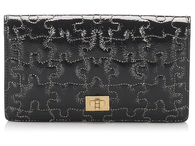 Chanel Black Puzzle 2.55 Lange Brieftasche aus Lackleder Schwarz  ref.220763
