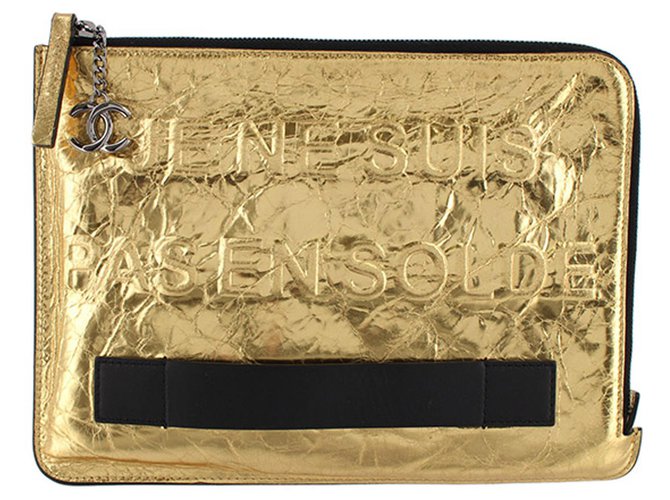 Chanel Gold Je Ne Suis Pas En Solde Clutch Bag Black Golden Leather  ref.220825 - Joli Closet