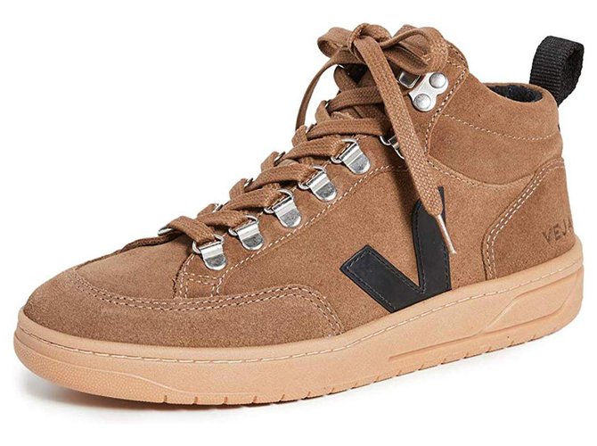 Veja Roraima Sneakers deals