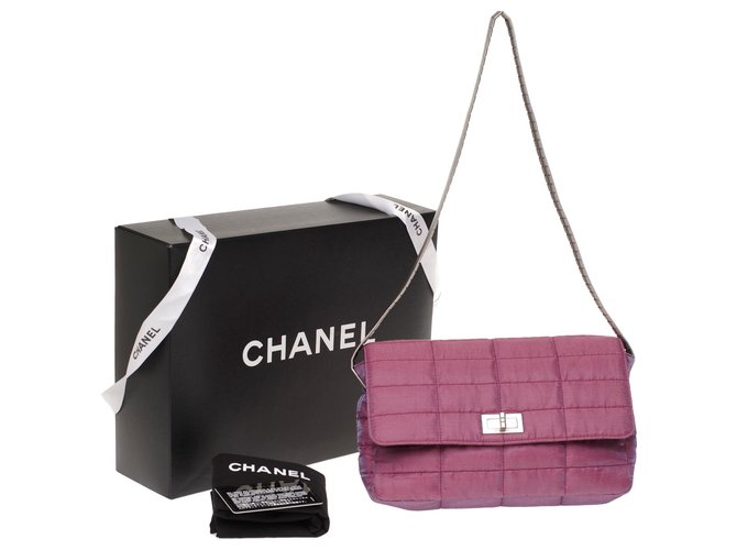 Linda bolsa Chanel 2.55 aba única média em tecido roxo, alça de cor de metal, acabamento em metal prateado - conjunto completo Pano  ref.221217