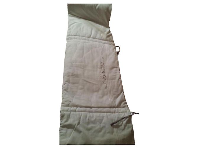 Tartine et Chocolat Tartine and chocolate cot bumper with beige embroidery