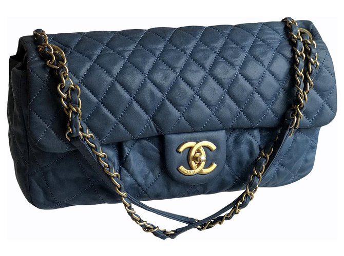 Timeless Chanel Bolsa de couro clássico limitada com caixa e saco para o pó Azul  ref.221473