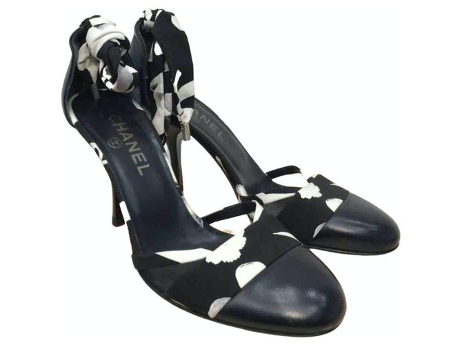 Chanel Heels Black Leather  ref.221614