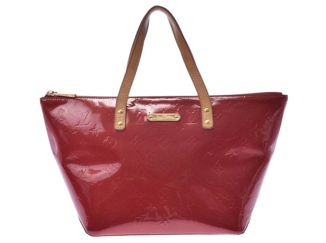 Louis Vuitton Bellevue Vermelho Couro envernizado  ref.221675