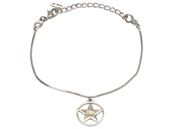 Bracelet à breloques Dior argenté argenté Métal  ref.221879