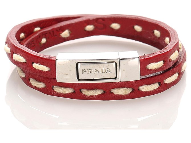 Bracelet en cuir rouge Prada Métal Veau façon poulain Argenté  ref.221950
