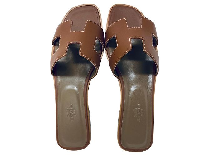 Hermès HERMES ORAN FLAT SANDALS NEW Brown